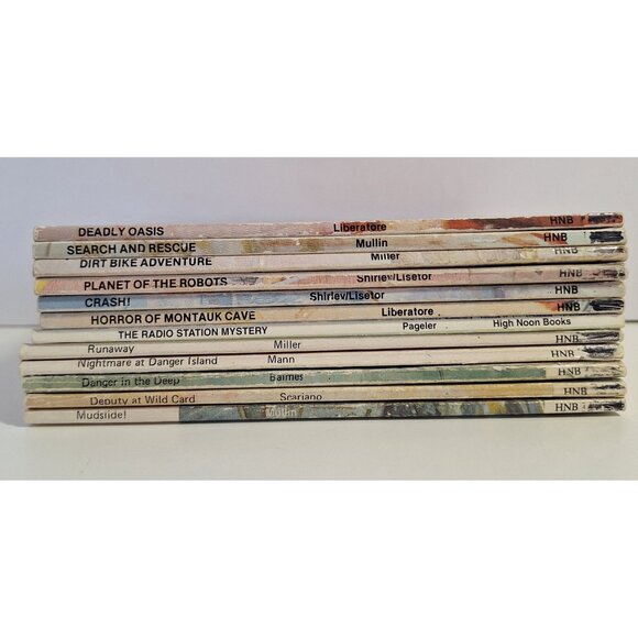 12 Vintage High Noon Books Lot Perspectives Set 1 Adventure & Mystery - Picture 8 of 14
